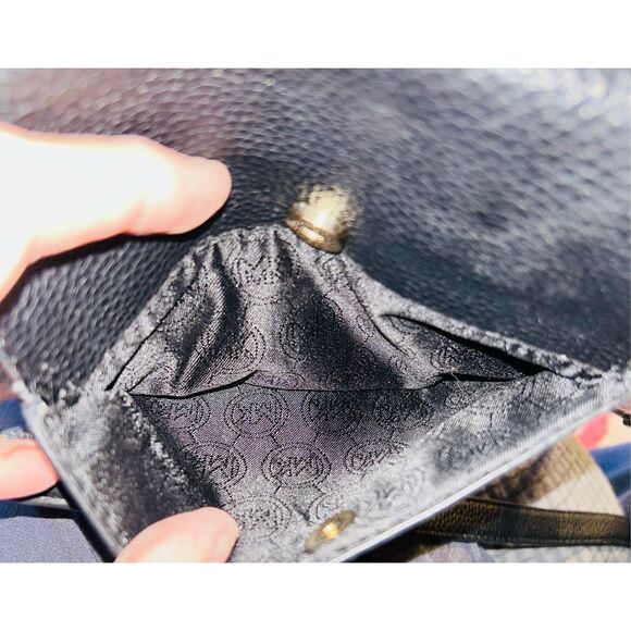 Michael Kors Pebble Leather Crossbody Small Black Gold Logo - Picture 5 of 7